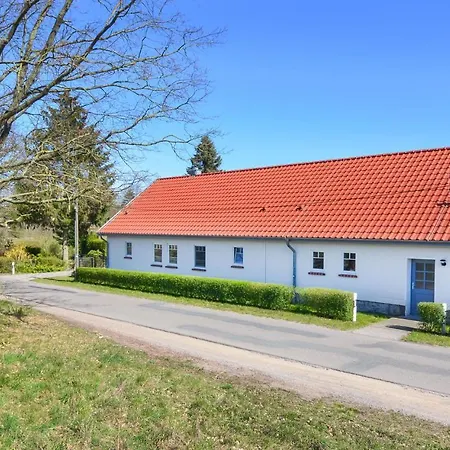 Three-bedroom Holiday In Feriehus Settin